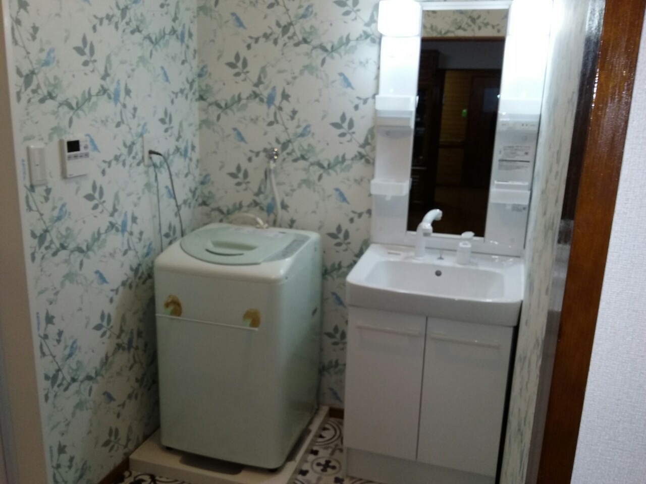 高槻市　浴室・脱衣場改修・給湯器工事